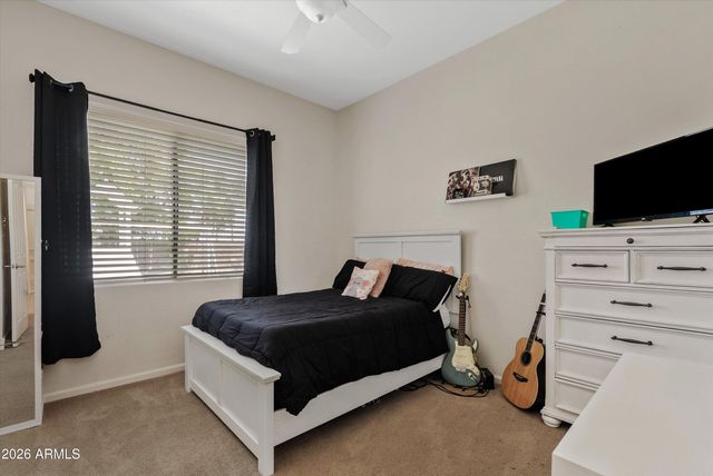 6422 S CRESTVIEW Court, Gilbert, AZ 85298