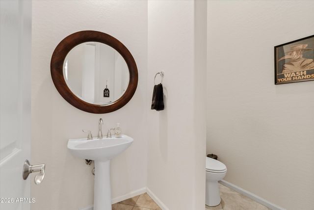 6422 S CRESTVIEW Court, Gilbert, AZ 85298