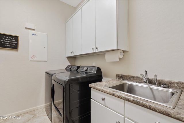 6422 S CRESTVIEW Court, Gilbert, AZ 85298