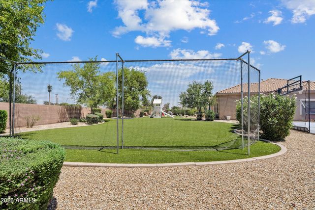 6422 S CRESTVIEW Court, Gilbert, AZ 85298