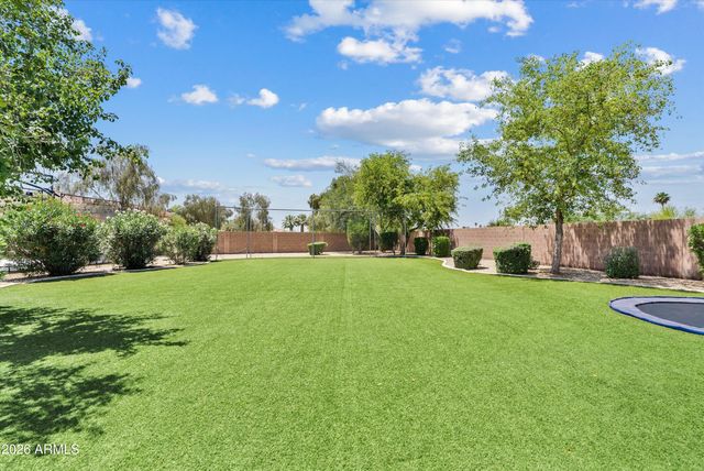 6422 S CRESTVIEW Court, Gilbert, AZ 85298