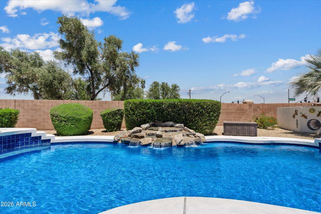 6422 S CRESTVIEW Court, Gilbert, AZ 85298