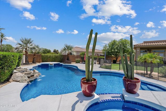 6422 S CRESTVIEW Court, Gilbert, AZ 85298