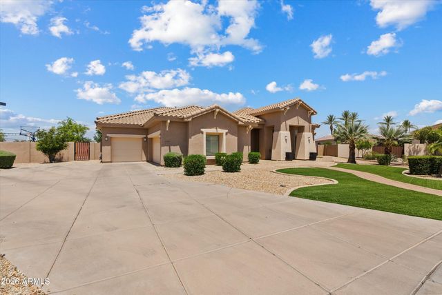 6422 S CRESTVIEW Court, Gilbert, AZ 85298