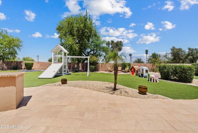 6422 S CRESTVIEW Court, Gilbert, AZ 85298