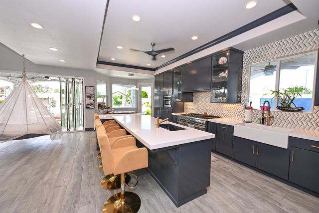 11027 N Stanford Avenue, Clovis, CA 93619