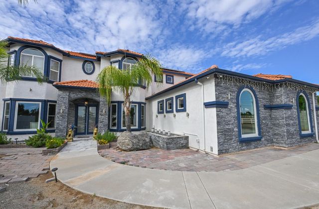 11027 N Stanford Avenue, Clovis, CA 93619