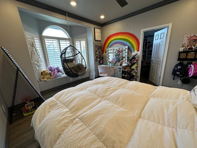 11027 N Stanford Avenue, Clovis, CA 93619