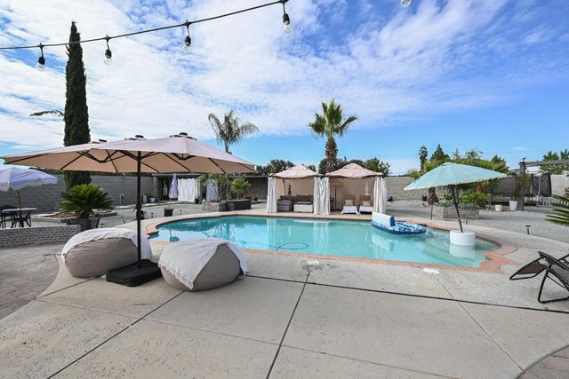 11027 N Stanford Avenue, Clovis, CA 93619