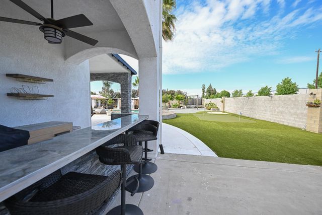 11027 N Stanford Avenue, Clovis, CA 93619