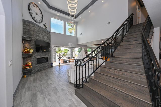 11027 N Stanford Avenue, Clovis, CA 93619