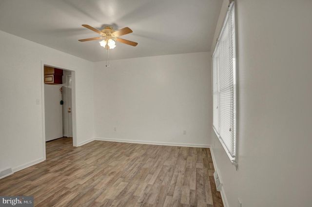 17203 AMBER DR, Hagerstown, MD 21740