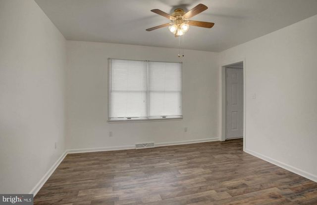 17203 AMBER DR, Hagerstown, MD 21740