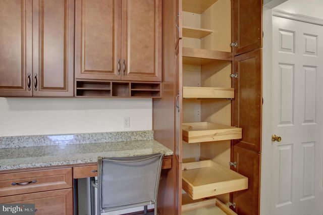 17203 AMBER DR, Hagerstown, MD 21740