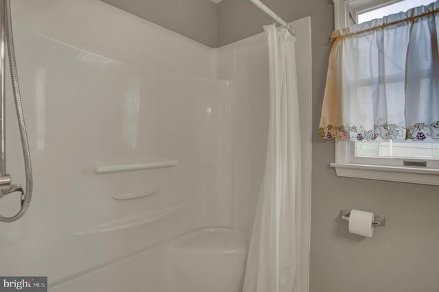 17203 AMBER DR, Hagerstown, MD 21740