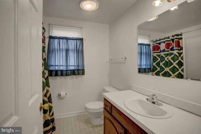 17203 AMBER DR, Hagerstown, MD 21740