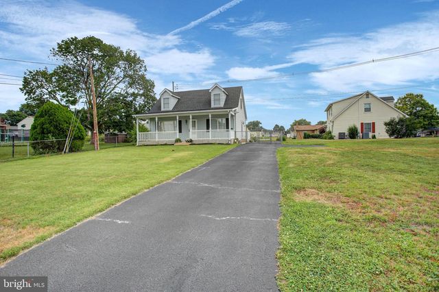 17203 AMBER DR, Hagerstown, MD 21740