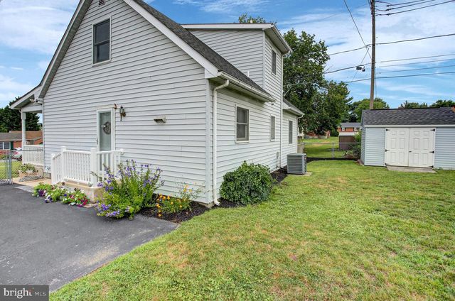 17203 AMBER DR, Hagerstown, MD 21740