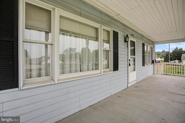 17203 AMBER DR, Hagerstown, MD 21740