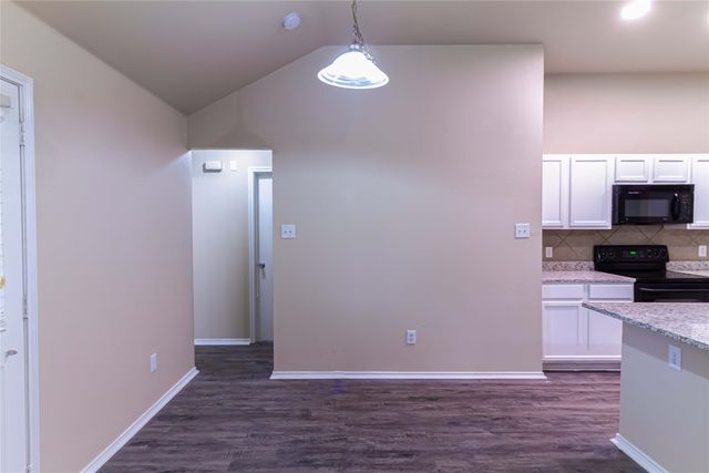 1306 Vireo Court, Aubrey, TX 76227