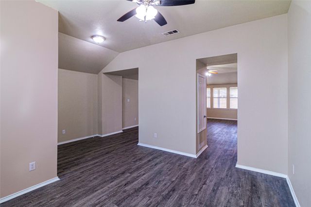 1306 Vireo Court, Aubrey, TX 76227