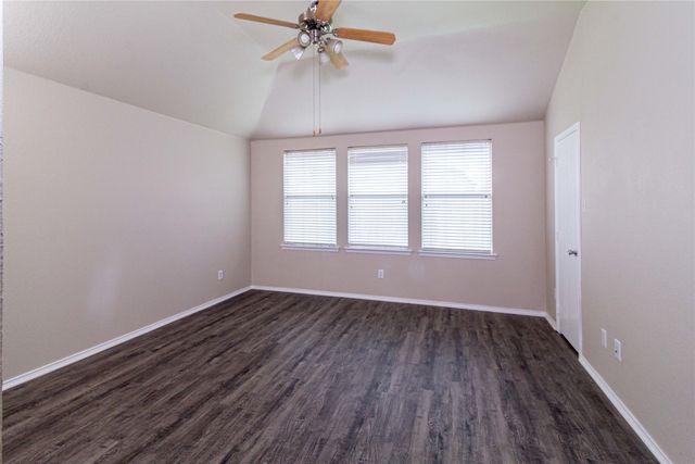 1306 Vireo Court, Aubrey, TX 76227