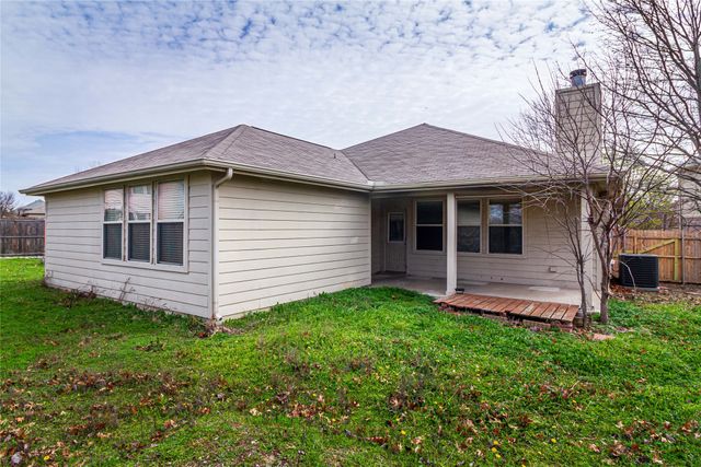 1306 Vireo Court, Aubrey, TX 76227