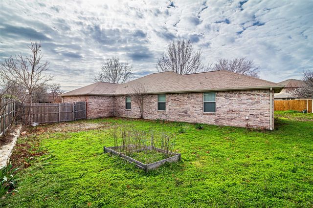1306 Vireo Court, Aubrey, TX 76227