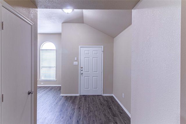 1306 Vireo Court, Aubrey, TX 76227