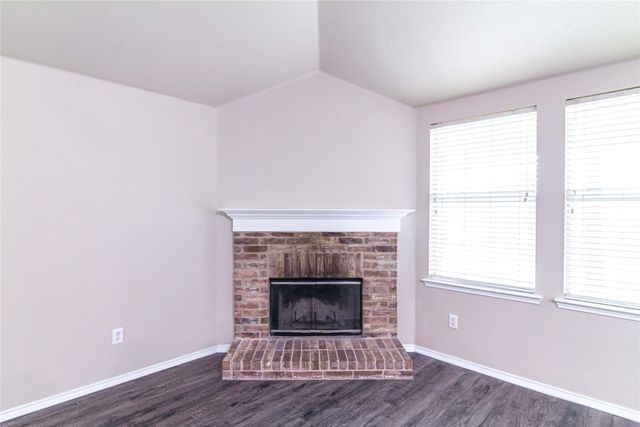 1306 Vireo Court, Aubrey, TX 76227