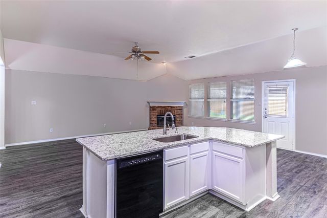 1306 Vireo Court, Aubrey, TX 76227