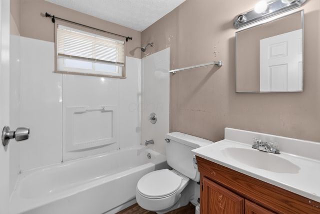 3385 Bruceton Avenue, Columbus, OH 43232