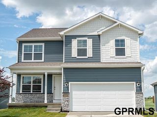 7017 S 204TH Avenue, Gretna, NE 68028