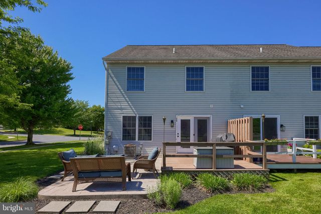 4052 PARKSIDE CT, Mount Joy, PA 17552