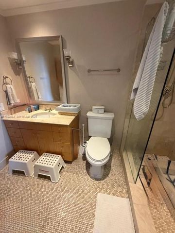 201 Crandon Blvd 508, Key Biscayne, FL 33149