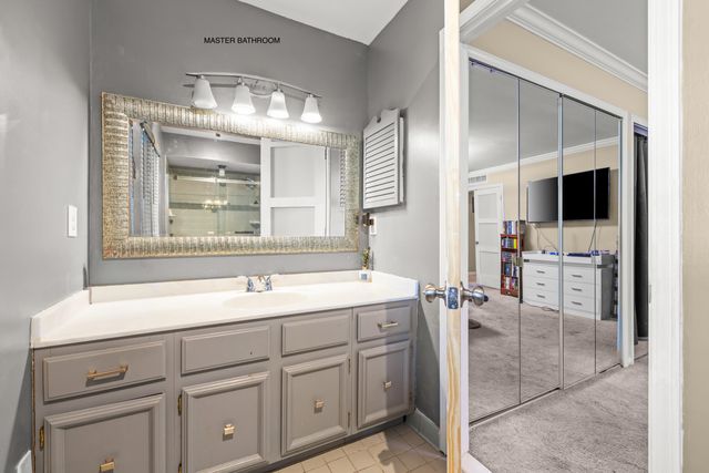 29322 Wellington Road W 111, Southfield, MI 48034