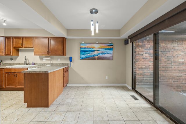 29322 Wellington Road W 111, Southfield, MI 48034