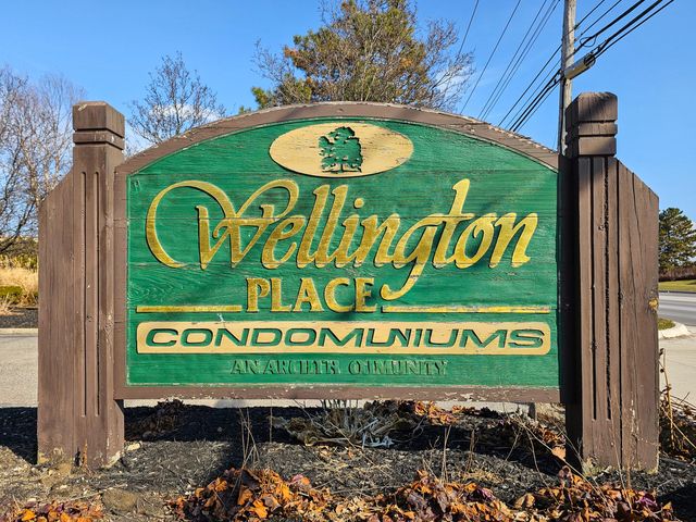 29322 Wellington Road W 111, Southfield, MI 48034