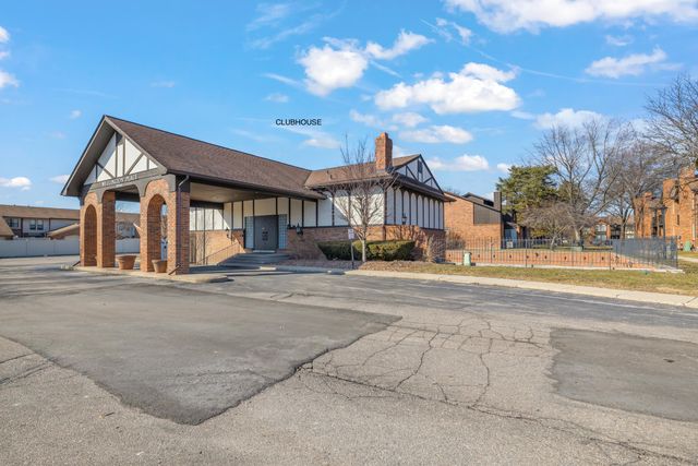 29322 Wellington Road W 111, Southfield, MI 48034