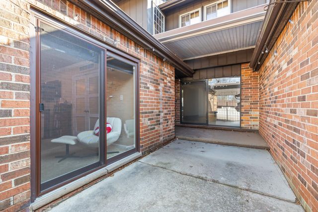 29322 Wellington Road W 111, Southfield, MI 48034