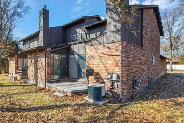 29322 Wellington Road W 111, Southfield, MI 48034