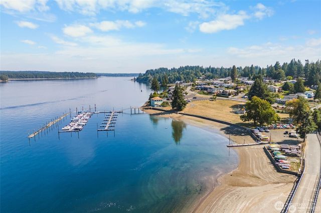 9905 Mariner Drive NW, Olympia, WA 98502