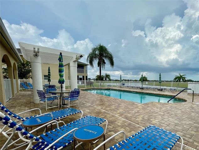 5800 SABAL TRACE DRIVE 904, North Port, FL 34287