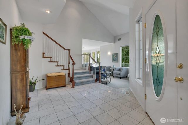 20204 Island Parkway E, Lake Tapps, WA 98391