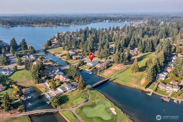 20204 Island Parkway E, Lake Tapps, WA 98391