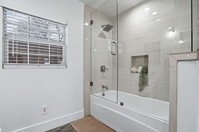 4527 Newmore Avenue, Dallas, TX 75209