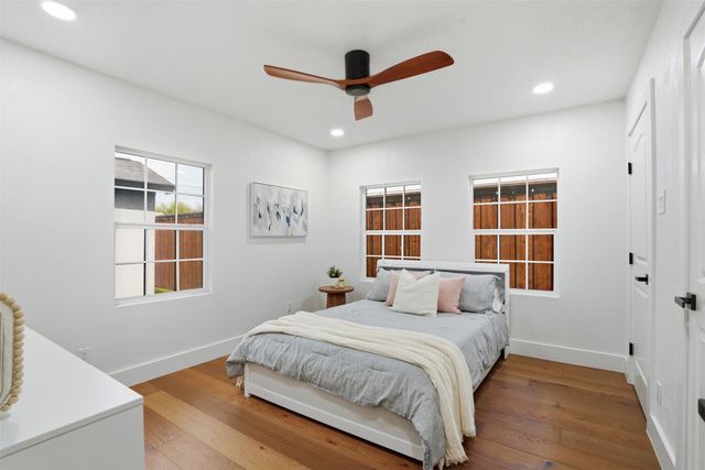 4527 Newmore Avenue, Dallas, TX 75209