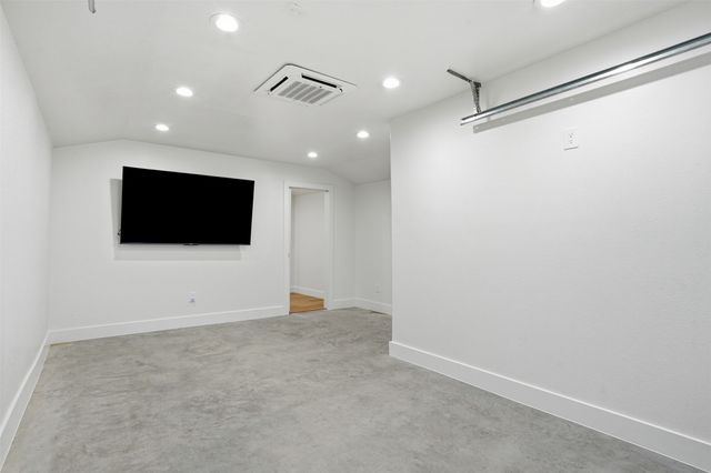 4527 Newmore Avenue, Dallas, TX 75209