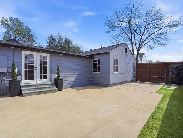 4527 Newmore Avenue, Dallas, TX 75209