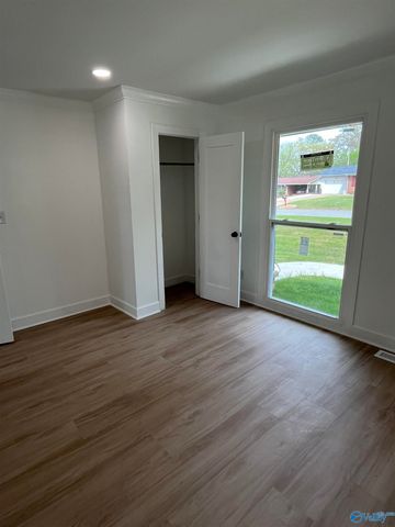 2331 Mcburney Drive, Florence, AL 35630